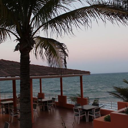 Rival Hotel Cap-Haitien Ngoại thất bức ảnh