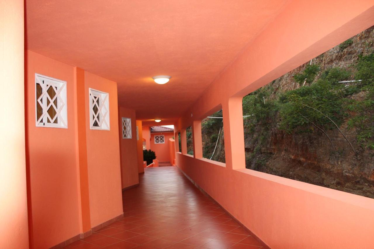 Rival Hotel Cap-Haitien Ngoại thất bức ảnh